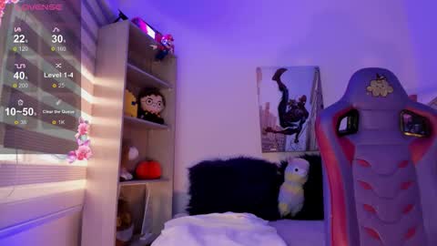 Snapshot of emma_soffia_ chatting on November 2025 12:13:01 PM EMMA online show from November 2025 12:13:01 PM