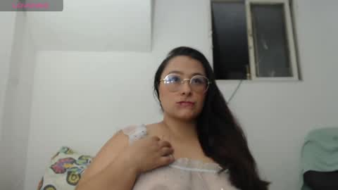 emma_sswan1 online show from June 2026 02:37:02 AM