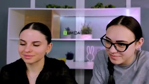 Snapshot of emma_swee chatting on February 2026 12:20:02 PM emma_swee online show from February 2026 12:20:02 PM