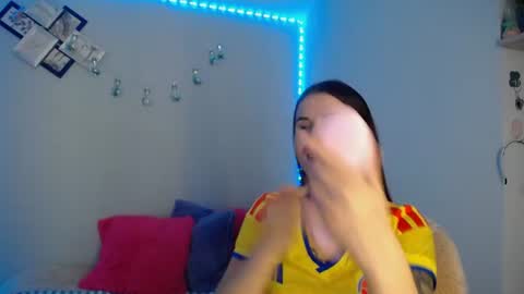 Snapshot of emma_sweethot chatting on June 2026 04:08:02 PM Emma Black online show from June 2026 04:08:02 PM