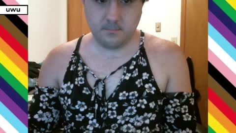 Snapshot of emma_the_boy chatting on June 2026 06:27:01 AM emma_the_boy online show from June 2026 06:27:01 AM