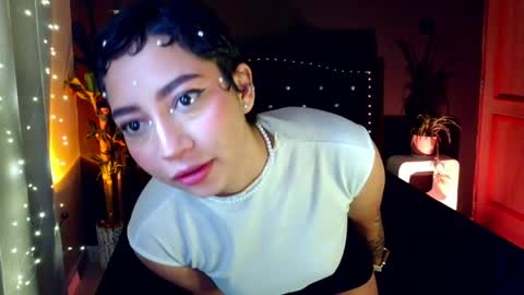 Snapshot of emma_web_ chatting on April 2026 01:04:01 PM Emma web online show from April 2026 01:04:01 PM