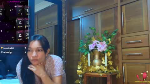 Emma online show from February 2025 09:56:02 PM
