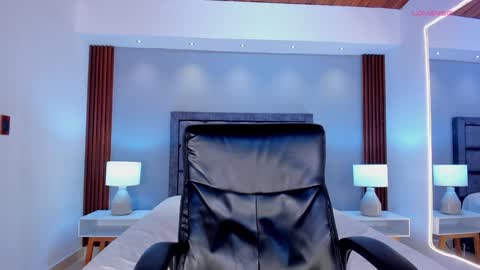 Snapshot of emmaa_robertts chatting on December 2024 05:37:01 PM Emma Everyday From 0530 to 1430 Col Time online show from December 2024 05:37:01 PM