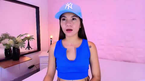 Emma  online show from November 2025 07:16:02 PM