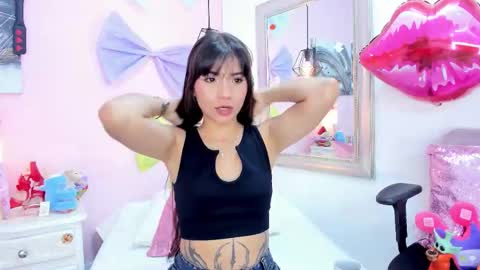 Emma  online show from February 2026 09:24:01 PM