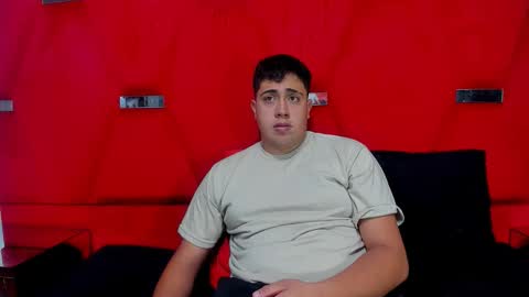 EmmaAndDemon online show from February 2026 02:32:01 PM