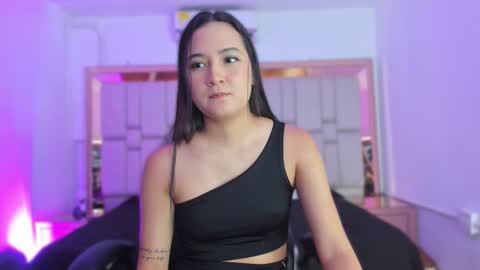 Emma online show from November 2025 11:21:02 AM