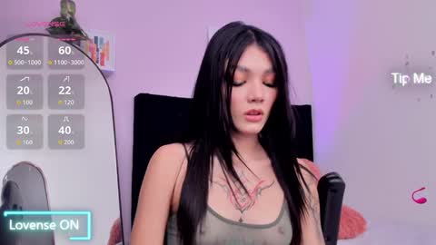 Emma  online show from September 2025 11:05:02 PM