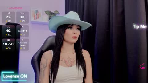 Emma  online show from October 2025 08:25:01 PM