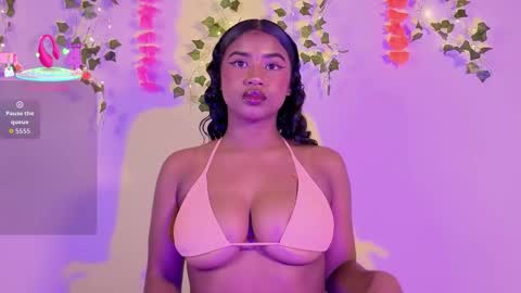 Emma online show from November 2025 05:07:01 PM