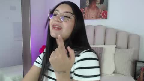 Snapshot of emmacute_x chatting on October 2025 01:52:02 PM emmacute_x online show from October 2025 01:52:02 PM