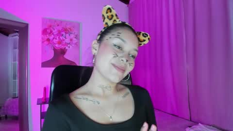 Snapshot of emmacute_x chatting on October 2025 02:18:02 PM emmacute_x online show from October 2025 02:18:02 PM