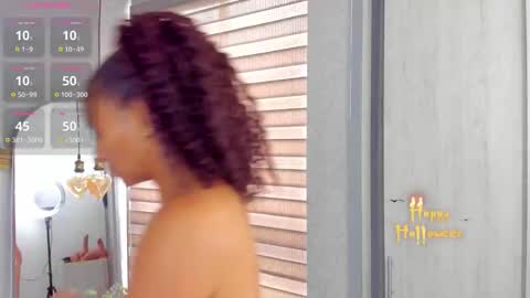 Snapshot of emmaferrary chatting on October 2025 04:39:01 PM Emma Ferrary online show from October 2025 04:39:01 PM