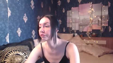 EmmaGoldX online show from October 2025 08:00:02 AM