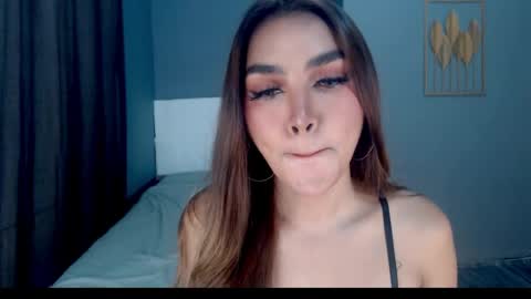 Snapshot of emmahardcockts chatting on June 2026 02:43:02 AM Emma online show from June 2026 02:43:02 AM