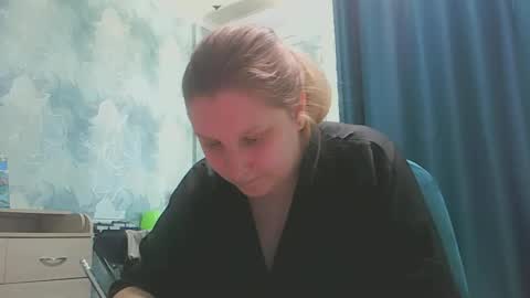 Snapshot of emmamelody944534 chatting on October 2025 07:29:01 AM emmamelody online show from October 2025 07:29:01 AM