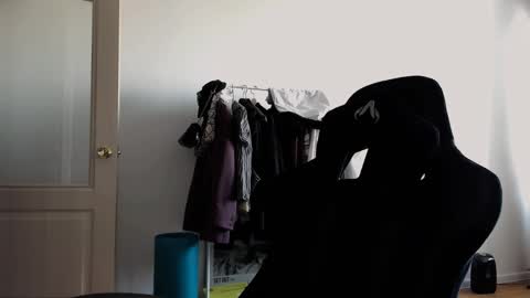 Emma online show from February 2025 10:04:01 AM