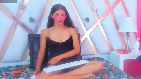 Emmapetty online show from September 2025 09:18:01 PM