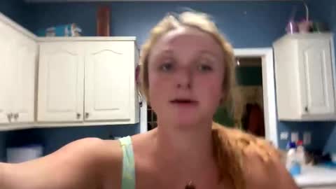 Snapshot of emmarouge_23 chatting on October 2025 05:40:01 AM emmarouge_23 online show from October 2025 05:40:01 AM