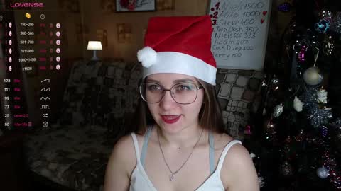 Snapshot of emmatiny chatting on December 2024 01:54:02 PM Mia online show from December 2024 01:54:02 PM