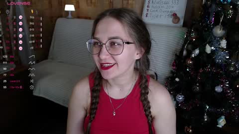 Snapshot of emmatiny chatting on December 2024 04:14:02 PM Mia online show from December 2024 04:14:02 PM