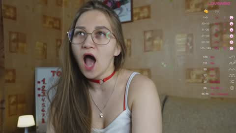 Snapshot of emmatiny chatting on February 2025 02:37:01 PM Mia online show from February 2025 02:37:01 PM