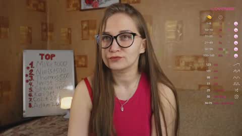 Snapshot of emmatiny chatting on February 2025 06:12:01 PM Mia online show from February 2025 06:12:01 PM