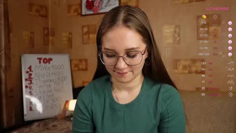 Snapshot of emmatiny chatting on March 2025 01:51:01 PM Mia online show from March 2025 01:51:01 PM