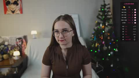 Mia online show from December 2025 10:00:02 AM