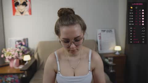 Mia online show from February 2026 03:43:01 PM