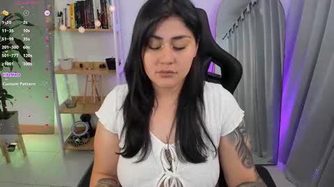 Snapshot of emmax_x chatting on December 2025 05:16:01 AM EMMA online show from December 2025 05:16:01 AM