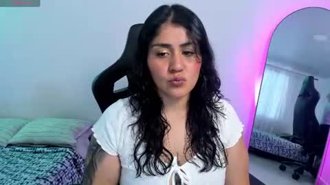 Snapshot of emmax_x chatting on July 2026 02:56:02 PM EMMA online show from July 2026 02:56:02 PM