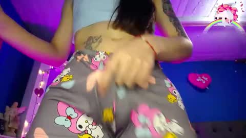 Emma  online show from January 2025 10:31:01 PM