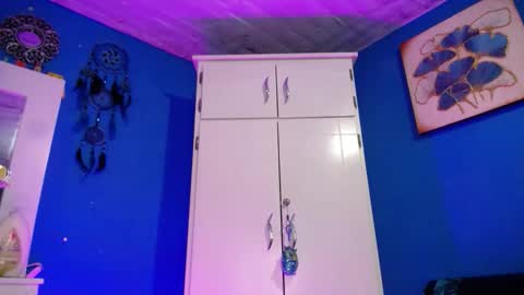 Emma  online show from February 2026 09:12:02 PM