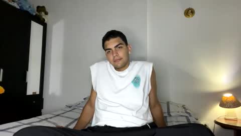 emmett_00 online show from October 2025 06:02:02 AM