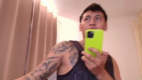 emmi_11 online show from April 2026 05:06:02 PM