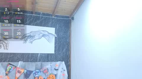 emmi_collins online show from October 2025 07:47:01 PM