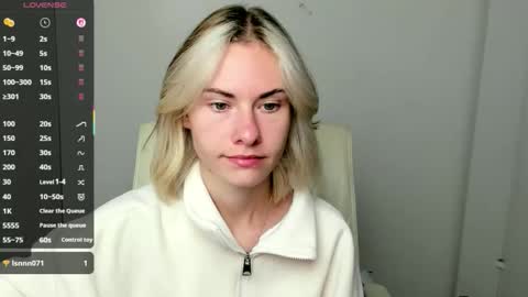 Emmi online show from September 2025 05:33:01 AM