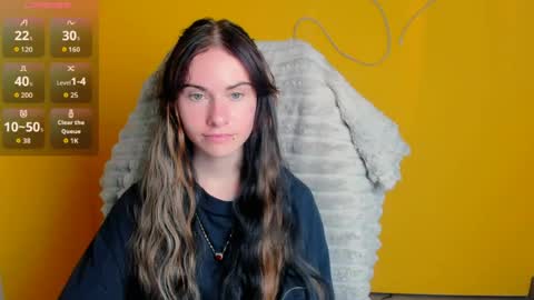 Snapshot of emmi_rossum chatting on June 2026 11:25:01 AM Emmi online show from June 2026 11:25:01 AM