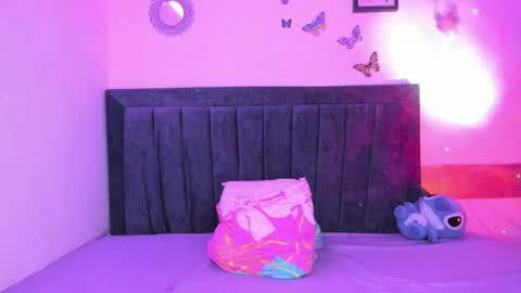 Emmie online show from April 2026 02:51:02 AM