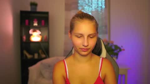 Snapshot of emmie_murray chatting on October 2025 01:09:02 PM Emmie online show from October 2025 01:09:02 PM