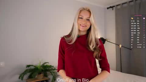 Aurora online show from December 2025 07:17:01 AM