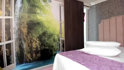 Maria Camila online show from December 2024 03:12:01 PM