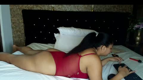 Maria Camila online show from December 2024 03:47:02 PM