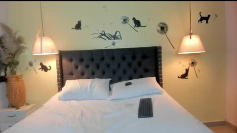 Maria Camila online show from February 2025 02:25:02 PM