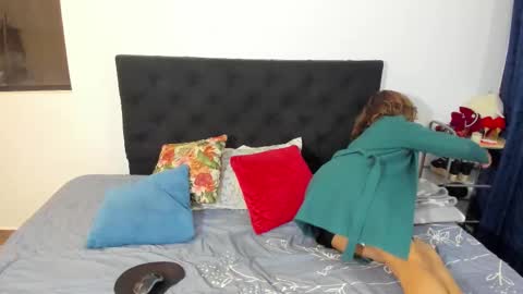 Emmily online show from February 2026 07:02:02 AM