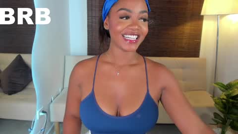 Snapshot of emmy_jacksson chatting on January 2025 01:35:01 AM emmy_jacksson online show from January 2025 01:35:01 AM