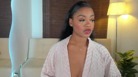 Snapshot of emmy_jacksson chatting on January 2025 12:06:02 AM emmy_jacksson online show from January 2025 12:06:02 AM