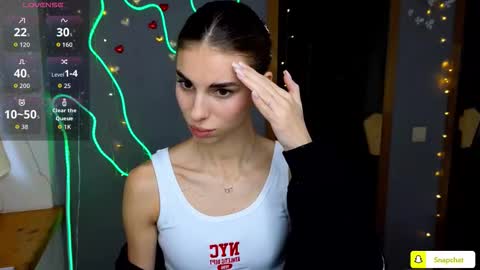 Snapshot of emmygreans chatting on September 2025 05:42:01 AM Emmy online show from September 2025 05:42:01 AM